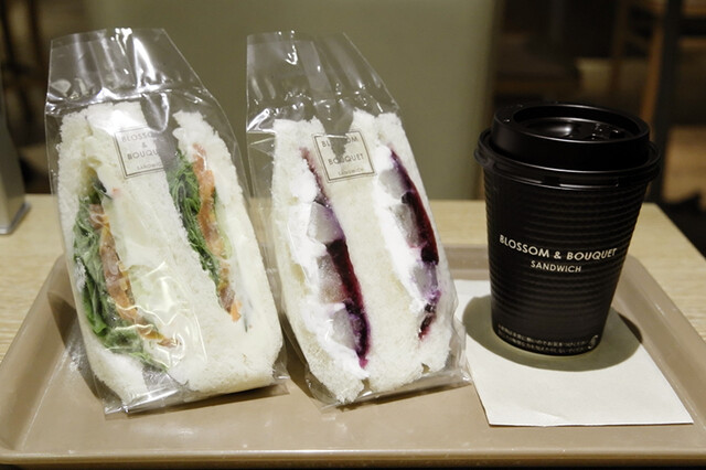 BLOSSOM & BOUQUET Hibiya Kokusai Biru Ten photo 2