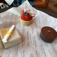 ザ タヴァン グリル＆ラウンジ - 