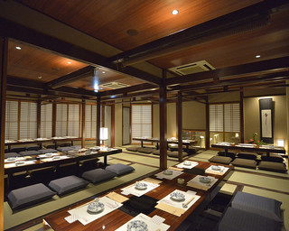 Nagoya Uoshabu Hamanoki - 団体様には仕切りでお部屋を広くします