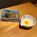 いざかや しん - 絶品すき焼きを溶き卵に潜らせて美味しく頂きました(o^^o)