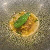 神楽坂 SHUN 分家 - 旬歓の馳走８８００円。里芋饅頭　菊花餡。揚げがきつかったかな。