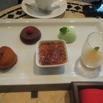 ミラキュルーズカフェ - ケーキ五種盛り