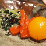 割烹さいお - 葉皿の上には…