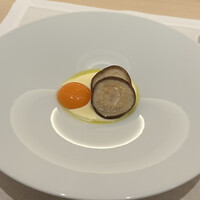 CHIUnE - 原木シイタケと卵黄