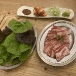 多来多来 - サムギョプサルセット　マジヤバいで！