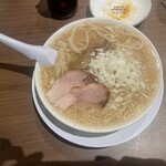 杭州飯店 - 中華そば（ラーメン）＋玉ねぎ増