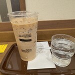 カフェ・ド・クリエ - アイスミルクティーＬサイズ