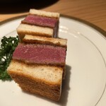 TANAKA YAKINIKU RESTAURANTE - ビーフカツサンド。本当に美味しいです！
