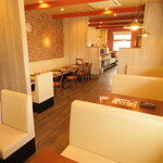 洋食のまなべ - 店内３