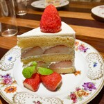 創作料理Ryota  - ・愛知県苺のショートケーキ