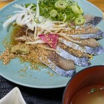 博多ごまさば屋 - 白胡麻がいいアクセント