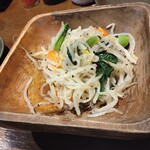 鶏ノ塚 - ほんのりニンニク風味のお通し