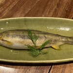 しおて - 子持ち鮎のコンフィ