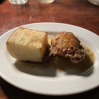 カルネジーオ イースト - 