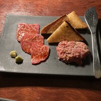 カルネジーオ イースト - 