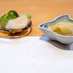 美味いもん屋 わ多なべ - 2024.12 香の物（胡瓜と蕪）｜生姜の甘酢漬け（ガリ）