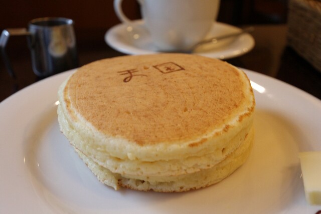 レッツエンジョイ東京 | 浅草の“天国”で待ち合わせ⁉ 🥞✨ 浅草に