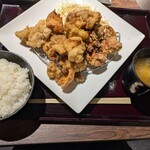 鳥さく - 唐揚げマウンテン定食