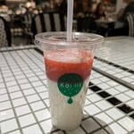 果汁工房 果琳 - ドリンク写真:サンタの生いちごミルク