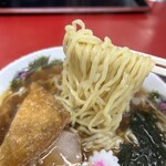 中華料理 丸鶴 - ラーメン麺リフト