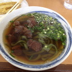 留さんうどん - 14年5月。同じく、よもぎ並うどんのドギ仕様。