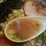 麺や えぼし - 最後まで熱々の魚介醤油スープ！(2014,05/24)