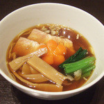 藤吉 - すっぽん冷たいラーメン(865円)