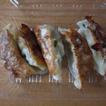 紅華苑 - 最初に食べた餃子