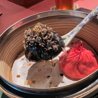 Ji-Cube - ２種小籠包はトリュフと麻辣