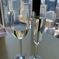 イタリアンダイニング ケシキ - 乾杯ドリンク: 白ワイン、スパークリングワイン