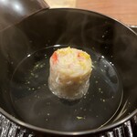 鎌倉 北じま - カニしんじょうが顔を出します