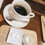 ビストロ アン ファミーユ - ホットコーヒー