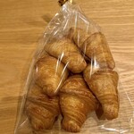 焼きたてパン工房 かえでの木 - ミニクロワッサン…頂きました（^人^）