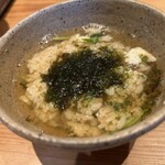 天ぷら たけうち - タチウオ　カワハギ　しめじの炊込ご飯に桜えびのかき揚げのお茶漬け