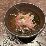 天ぷら たけうち - 藁焼きのヤイトガツオともずく