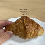 パン・ナガタ - 「クロワッサン」はとても大きい