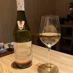 壱面 - マドンナ リープフラウミルフ 白ワインボトル