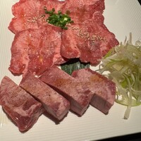 老舗精肉店直送 千種焼肉 飛騨牛の奴隷 千種店 - 
