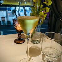 レストラン アルティザン（restaurant Artisan） - グラスシャンパーニュ
