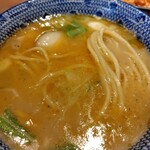 麺家 たけ田 - つけ汁にイン