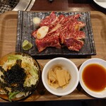 炭火焼肉 久 - 