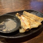 麺屋　大和 - 餃子3コ