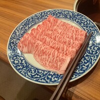横浜 瀬里奈 浪漫茶屋 - 宮崎県産のA5特選黒毛和牛サーロインのしゃぶしゃぶ肉・その1です。