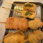 串カツ田中  - イカ、ささみわさび、豚しそ巻き。豚しそまきがジューシーでうまい！！