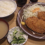 ゆう - 荒挽きメンチカツ定食