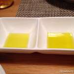 ファニエンテ - 2014.5.22(木)19時半 コース料理6000円+飲物代
      デザイン店舗にリーズナブルなコース料理、料理人との距離が近い、全てのバランス良し(*^-^*)