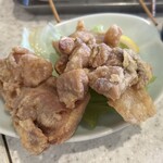 串カツ田中  - 唐揚げはちっちゃかったけど、下味も美味しいしカラッとあがってました！でも値段の割にちっちゃいねんなー