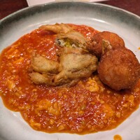 魚China YO - カニ爪とソフトシェルクラブ揚げ物