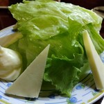 鶴亀 - チーズレタス 300円(税込)(2024年12月7日撮影)