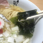 煮干しのビリー - このワカメがピッタリ　ワカメ入るのはこのメニューだけ⁉️